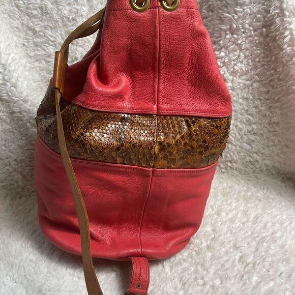 Leather orange and Brown snake skin print  Xlarge bucket bag sling back tan trap main image 9